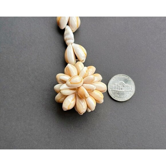 Hawaiian Cowrie Shell Hand-Crafted Vintage 24" Thick Floral Lei Necklace - Picture 3 of 8